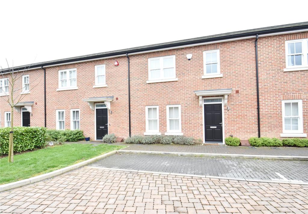Mobbs Close, Stoke Poges... 3 bed property £1,950 pcm (£450 pw)