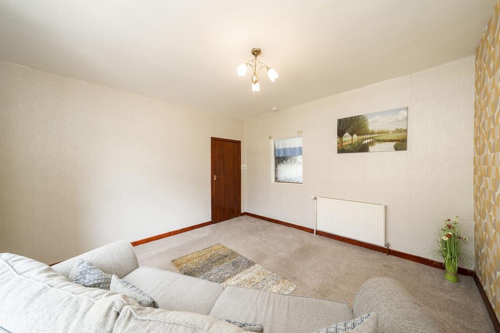 Braehead, Cupar, KY15 3 bed semidetached house £170,000