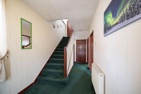 32 Braehead, Cupar, KY15 4BE
