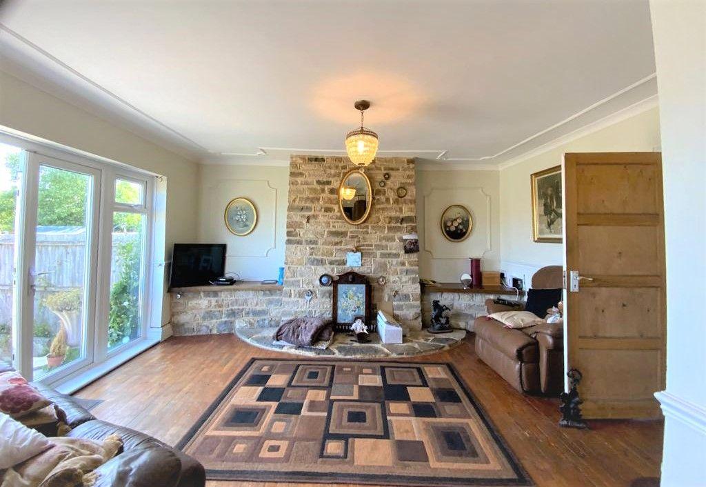 Camp Road, Weymouth 3 bed terraced house £265,000