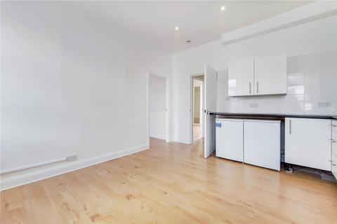 2 bedroom apartment to rent, Brecknock Road, London, Flat B, N7