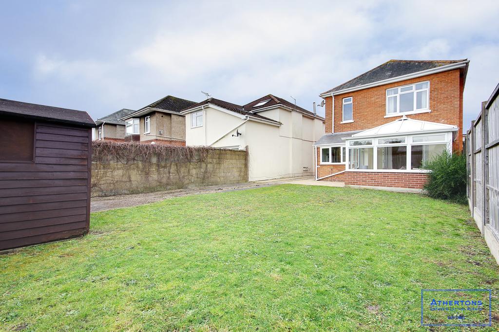 Draycott Road, Bournemouth, Dorset, BH10 3 bed detached house £375,000