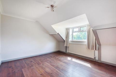 46 Pine Wood, Sunbury-on-thames, TW16 6SG