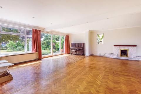 46 Pine Wood, Sunbury-on-thames, TW16 6SG