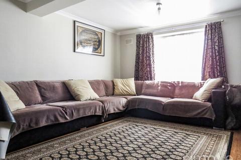 undefined, Vanbrough Crescent, Northolt, UB5