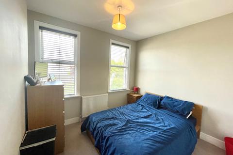 2 bedroom maisonette for sale - Thetford Road, Ashford, Middlesex, TW15