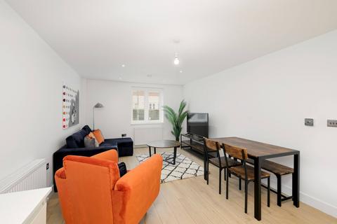 1 bedroom apartment to rent, 360 Egham Carta Hse 01