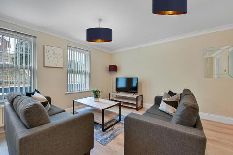 1 bedroom apartment to rent, CG Deanway 03