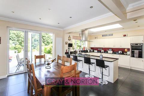 11 Upfield, Croydon, CR0 5DR