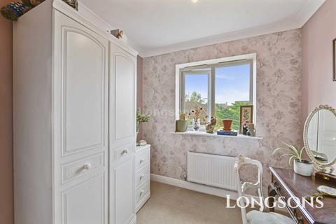 21 Adcock Road, Watton, Thetford, IP25 6NX