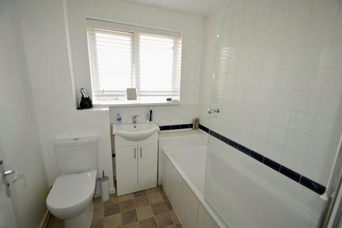 1 bedroom end of terrace house to rent, Pearl Gardens, Slough, Berkshire, SL1