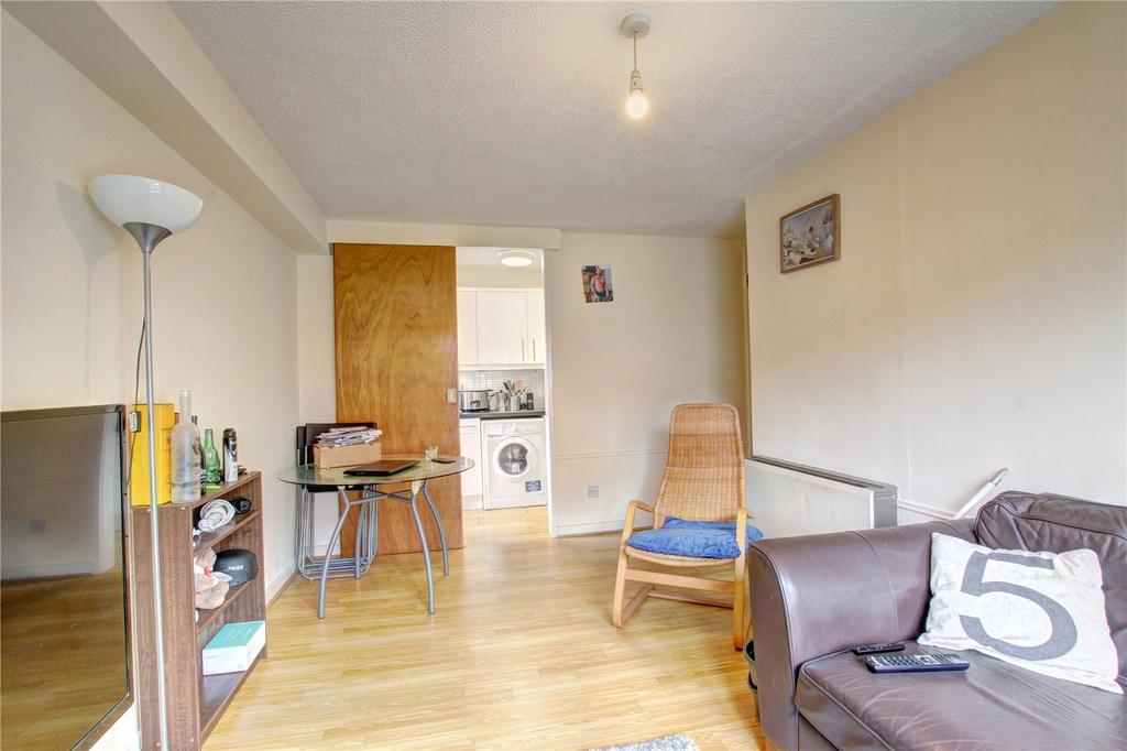 Apartment in Newcastle upon Tyne, Tyne and Wear - View 4