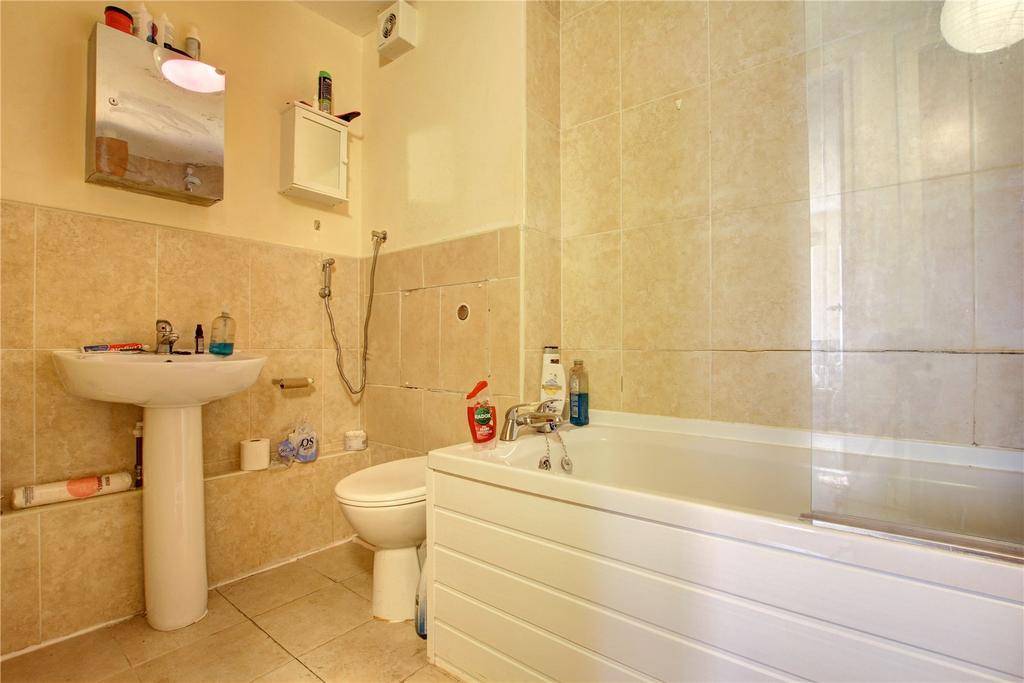 Apartment in Newcastle upon Tyne, Tyne and Wear - View 5