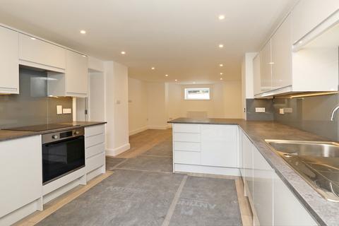 81a Boston Manor Road, Brentford, TW8 9JQ
