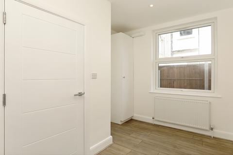 81a Boston Manor Road, Brentford, TW8 9JQ
