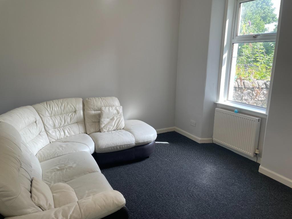 Balfour Street, Kirkcaldy, Fife, KY2 1 bed flat £545 pcm (£126 pw)