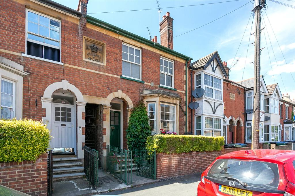 Estcourt Road, Watford, Hertfordshire, WD17 3 bed terraced house for