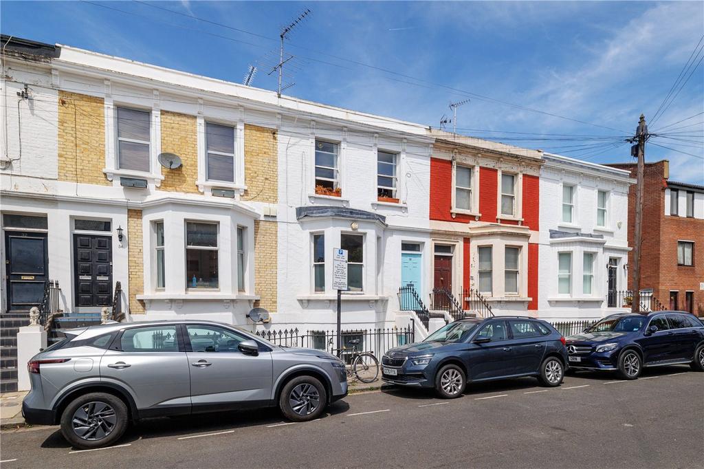 Anselm Road, Fulham, London, SW6 1 bed apartment £1,950 pcm (£450 pw)
