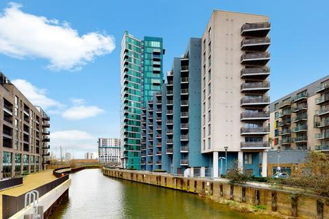 2 bedroom apartment to rent, High Street, Stratford, E15
