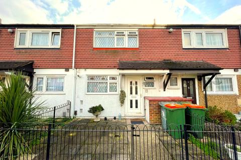3 bedroom terraced house to rent, Grant Street, Plaistow, E13
