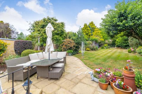48 Beacon Way, Rickmansworth, WD3 7PE