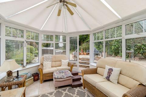 48 Beacon Way, Rickmansworth, WD3 7PE