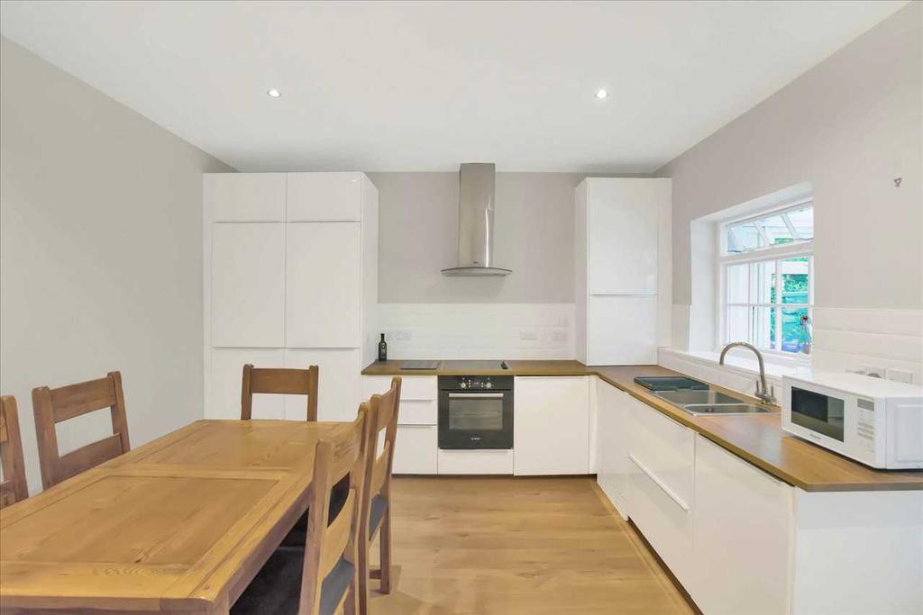 21 Campbell Street, Dollar FK14 7EX 2 bed terraced house £240,000
