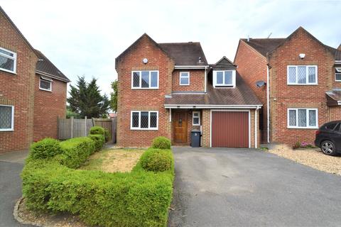 3 bedroom detached house for sale - Padstow Close, Langley, Berkshire, SL3