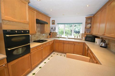 3 bedroom detached house for sale - Padstow Close, Langley, Berkshire, SL3