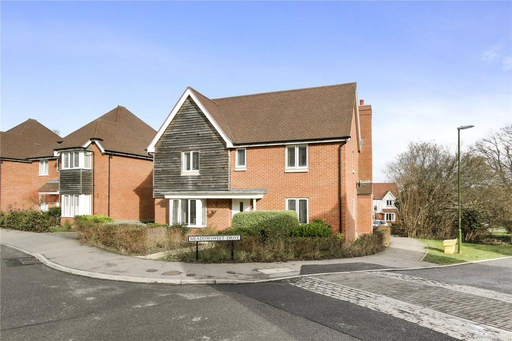 Langmore Lane, Lindfield, West... 4 bed detached house £750,000