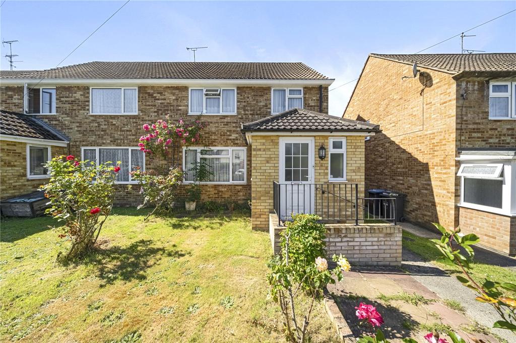 Chanctonbury Road, Burgess Hill, West Sussex, RH15 3 bed semidetached