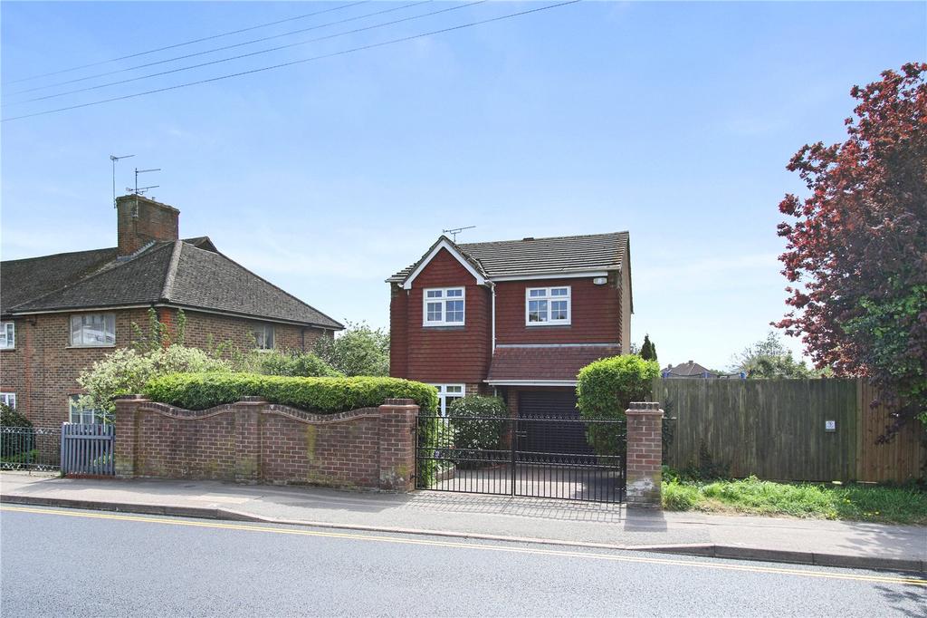 Royal Road, Burgess Hill, West Sussex, RH15 3 bed detached house