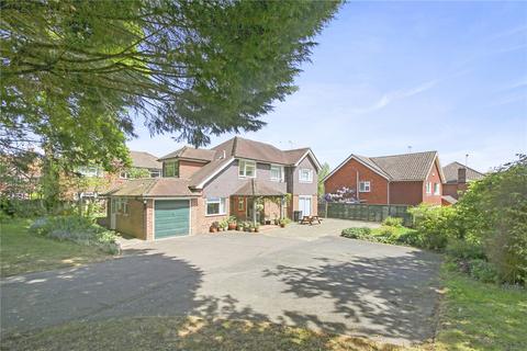 4 bedroom detached house to rent, Whitemans Green, Cuckfield, Haywards Heath, West Sussex, RH17