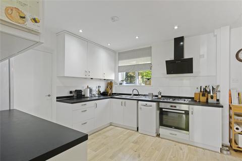 4 bedroom detached house to rent, Whitemans Green, Cuckfield, Haywards Heath, West Sussex, RH17