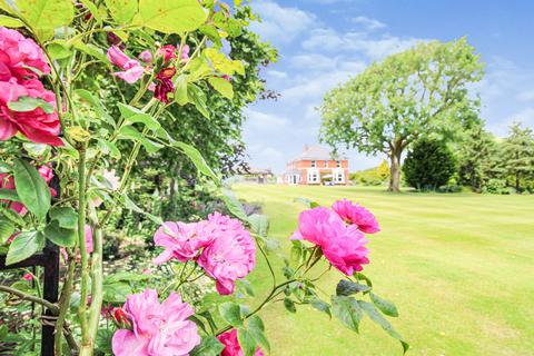 4 bedroom farm house for sale, Selbrook House