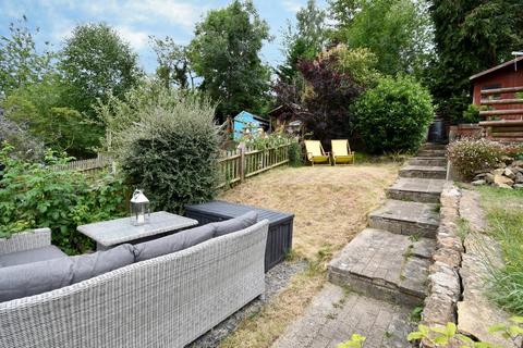 27 Eashing Lane, Godalming, GU7 2JZ