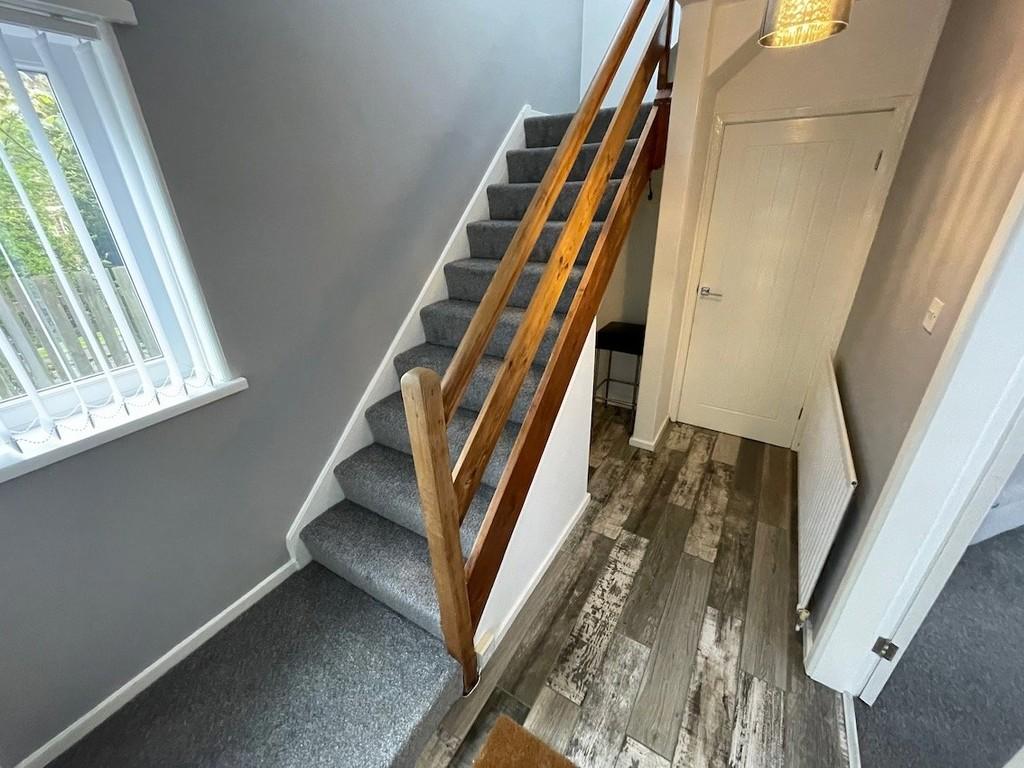 Wakenshaw Road, Durham 2 bed semidetached house £850 pcm (£196 pw)