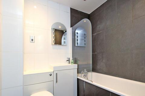 2 bedroom apartment to rent, Gallery Apartments, Commercial Road, Whitechapel, London, E1
