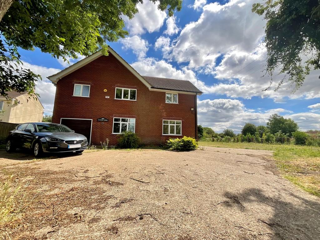 Kettlethorpe Road, Fenton 4 bed detached house £1,200 pcm (£277 pw)