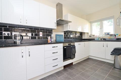 49 Bakery Close, Romford, RM6 5AN