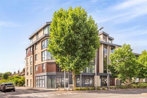 2 bedroom flat for sale, Lower Mortlake Road, Richmond, Surrey