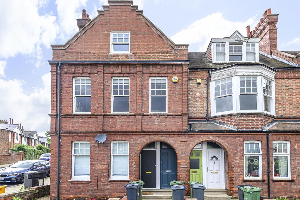 Hillside Road, Streatham Hill 3 bed £625,000