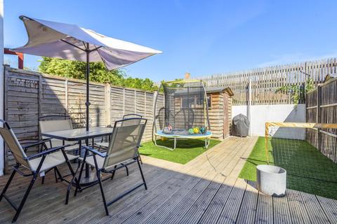 19 Tennyson Road, London, SW19 8SH