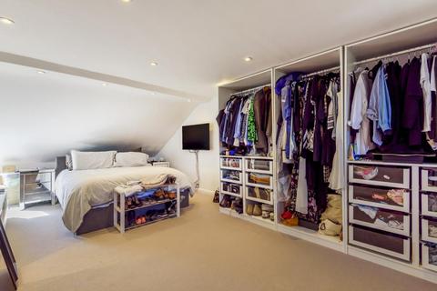 19 Tennyson Road, London, SW19 8SH