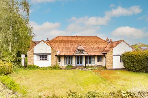 15 Beecroft Avenue, Lichfield, WS13 7EZ