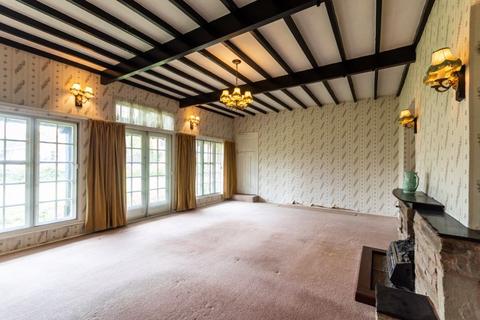 15 Beecroft Avenue, Lichfield, WS13 7EZ
