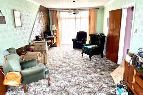 144 Lichfield Road, Bloxwich, Walsall, WS3 3BJ