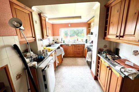 144 Lichfield Road, Bloxwich, Walsall, WS3 3BJ