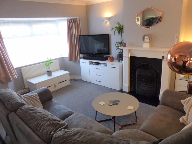 Raeburn Road, Great Barr, Birmingham B43 7LG 3 bed terraced house for