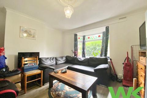 3 bedroom semi-detached house for sale - Hayes Crescent, Oldbury, B68